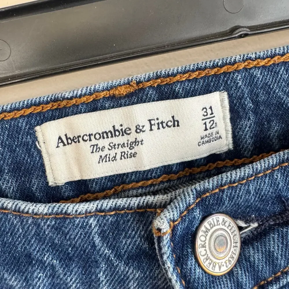 Abercrombie & Fitch Straight Mid Rise Jeans Denim Blue Button Zip Pocket Sz 31 - Picture 2 of 5